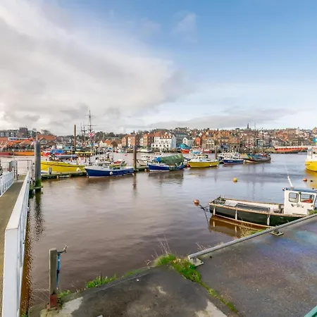 1 Arguments Yard Holiday home Whitby